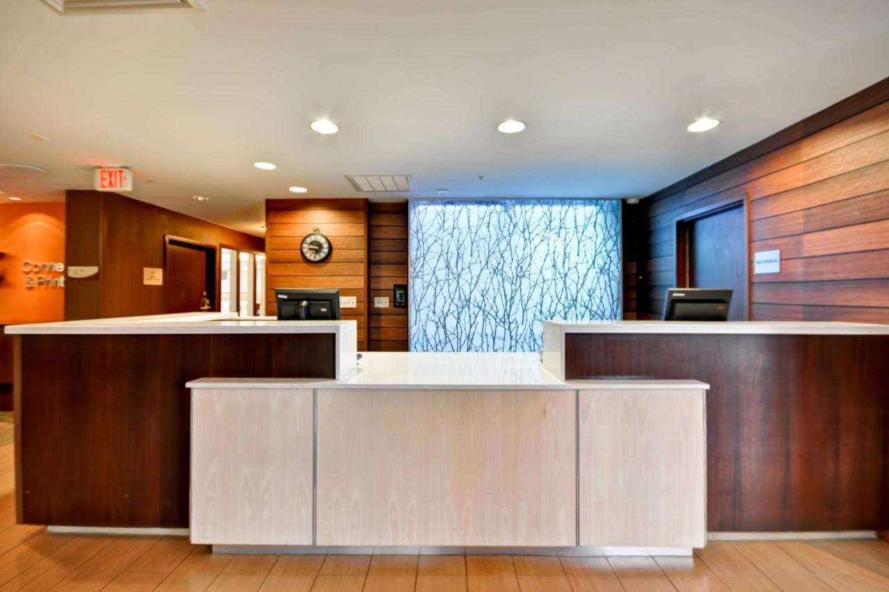 Fairfield Inn & Suites Dallas Medical/Market Center Экстерьер фото