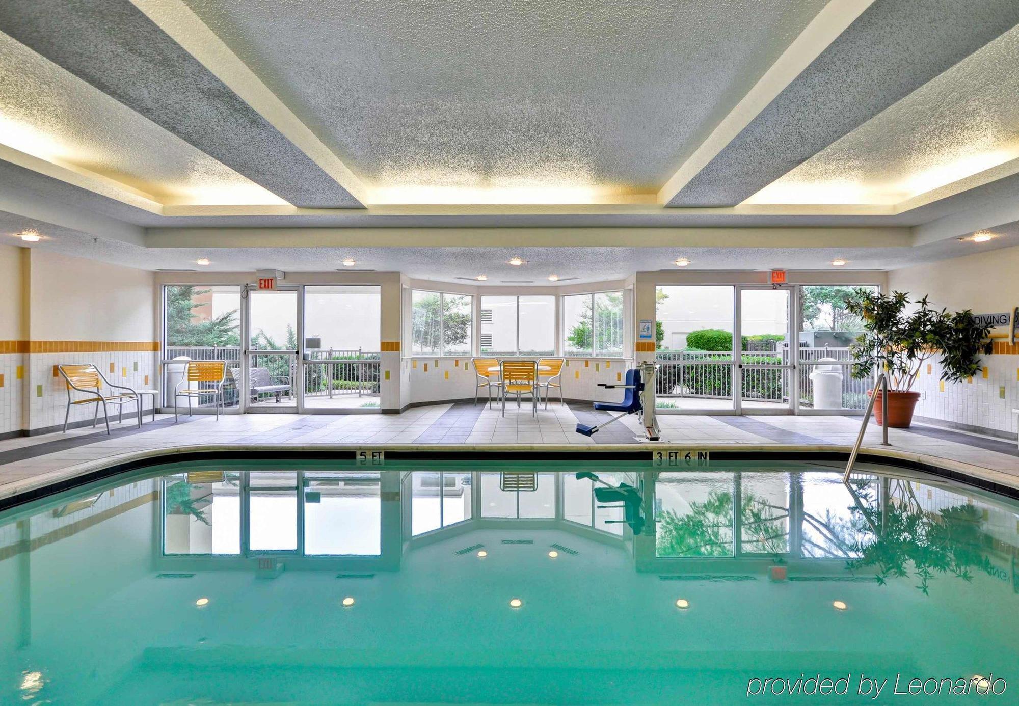 Fairfield Inn & Suites Dallas Medical/Market Center Экстерьер фото